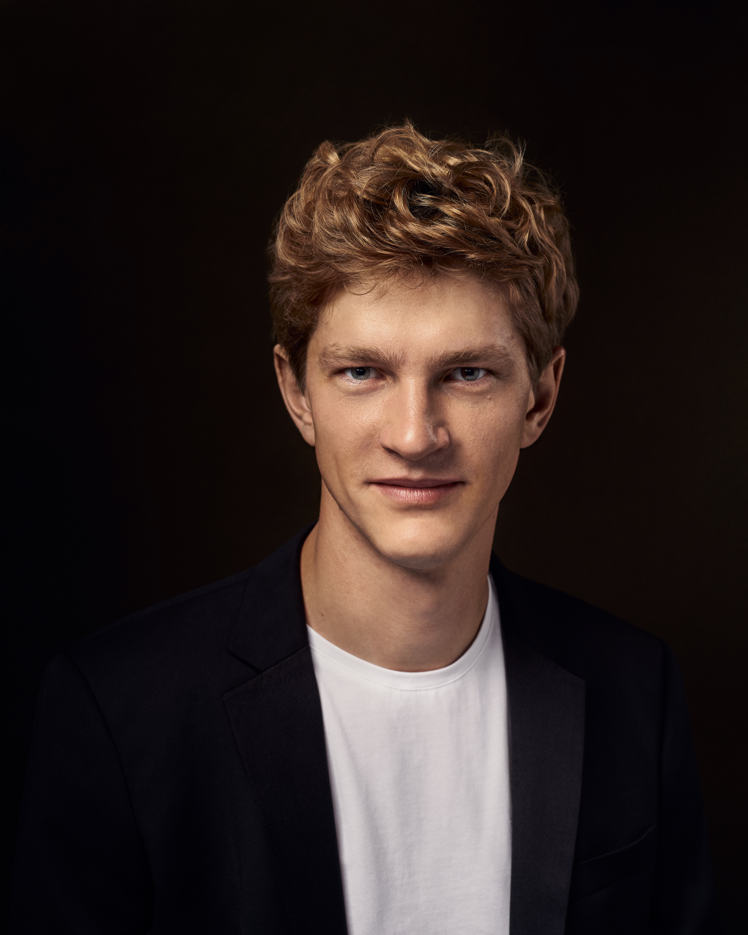 Jan Lisiecki headshot