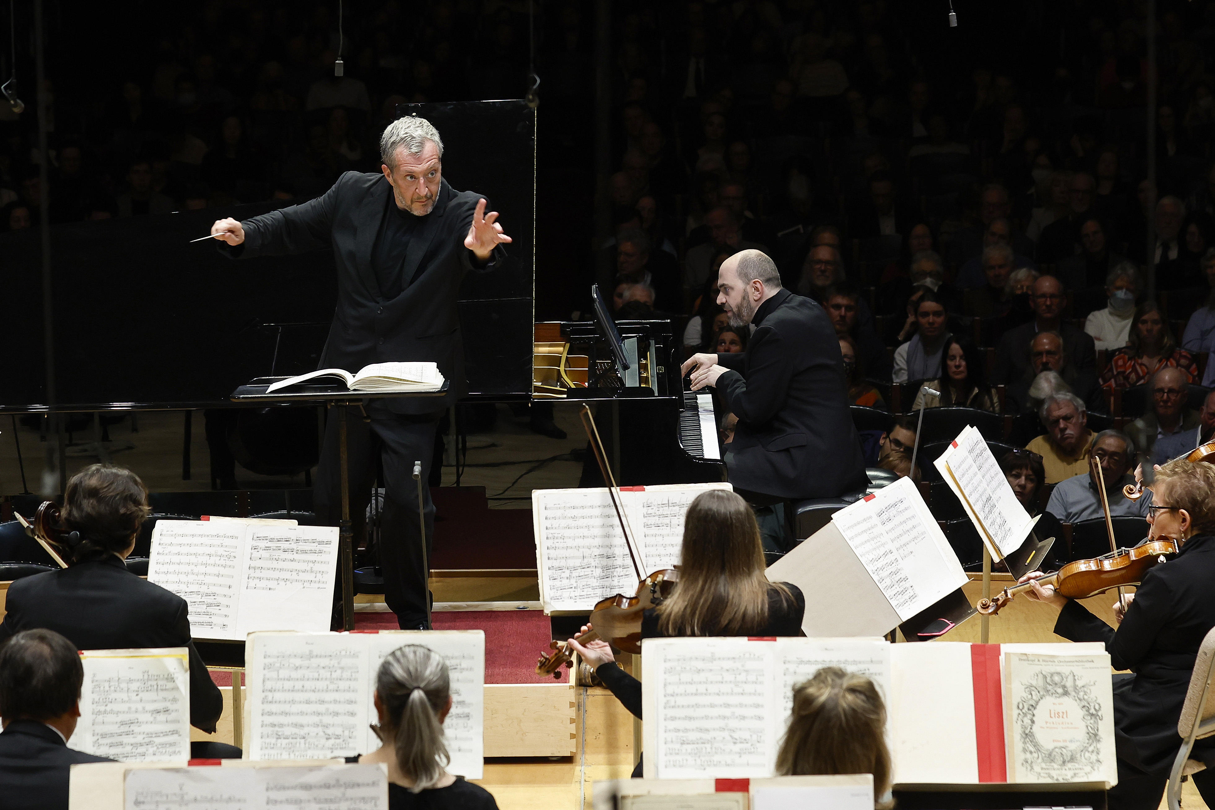 Thomas Adès conducts the Ligeti Piano Concerto with the BSO and soloist Kirill Gerstein
