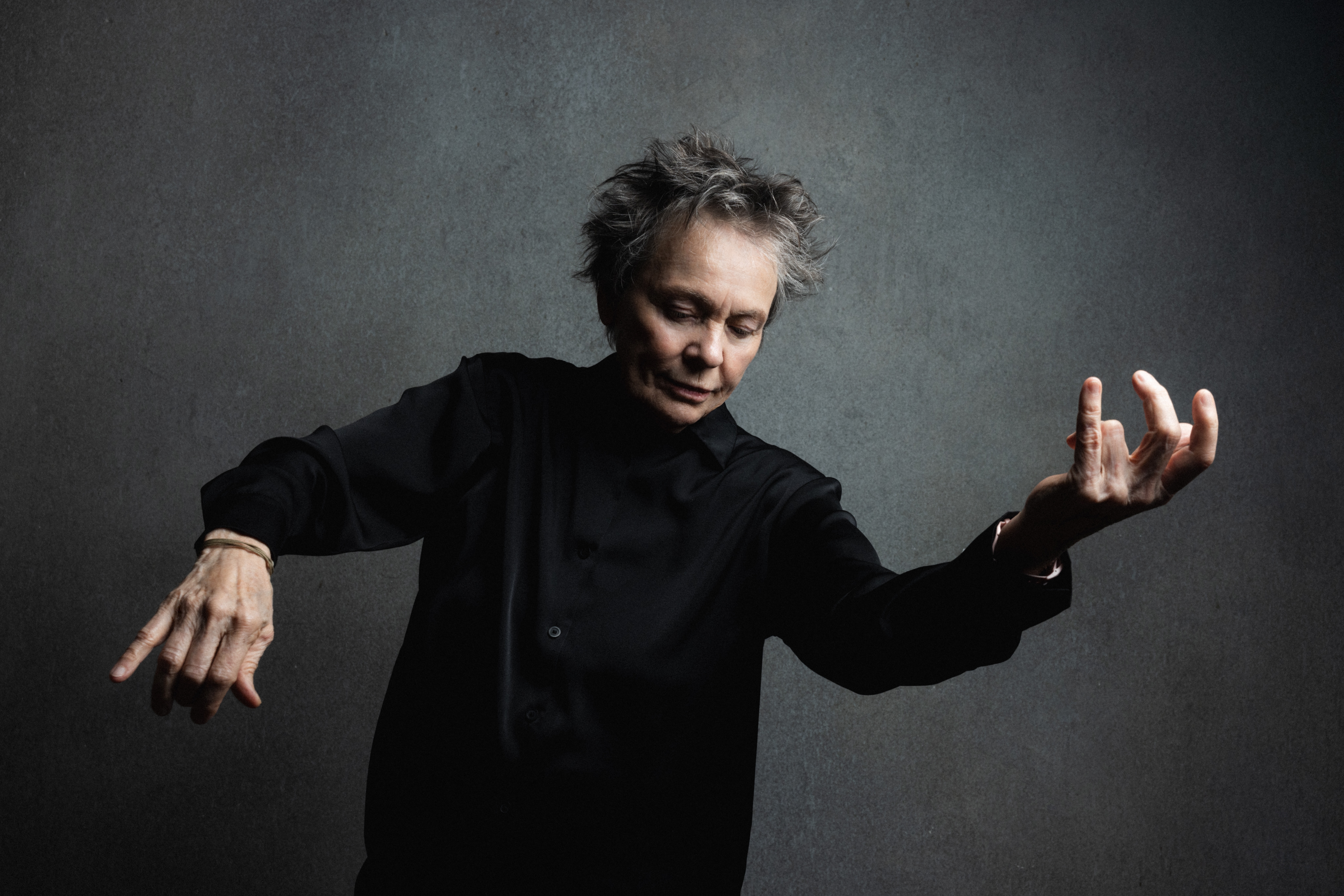 Laurie Anderson headshot