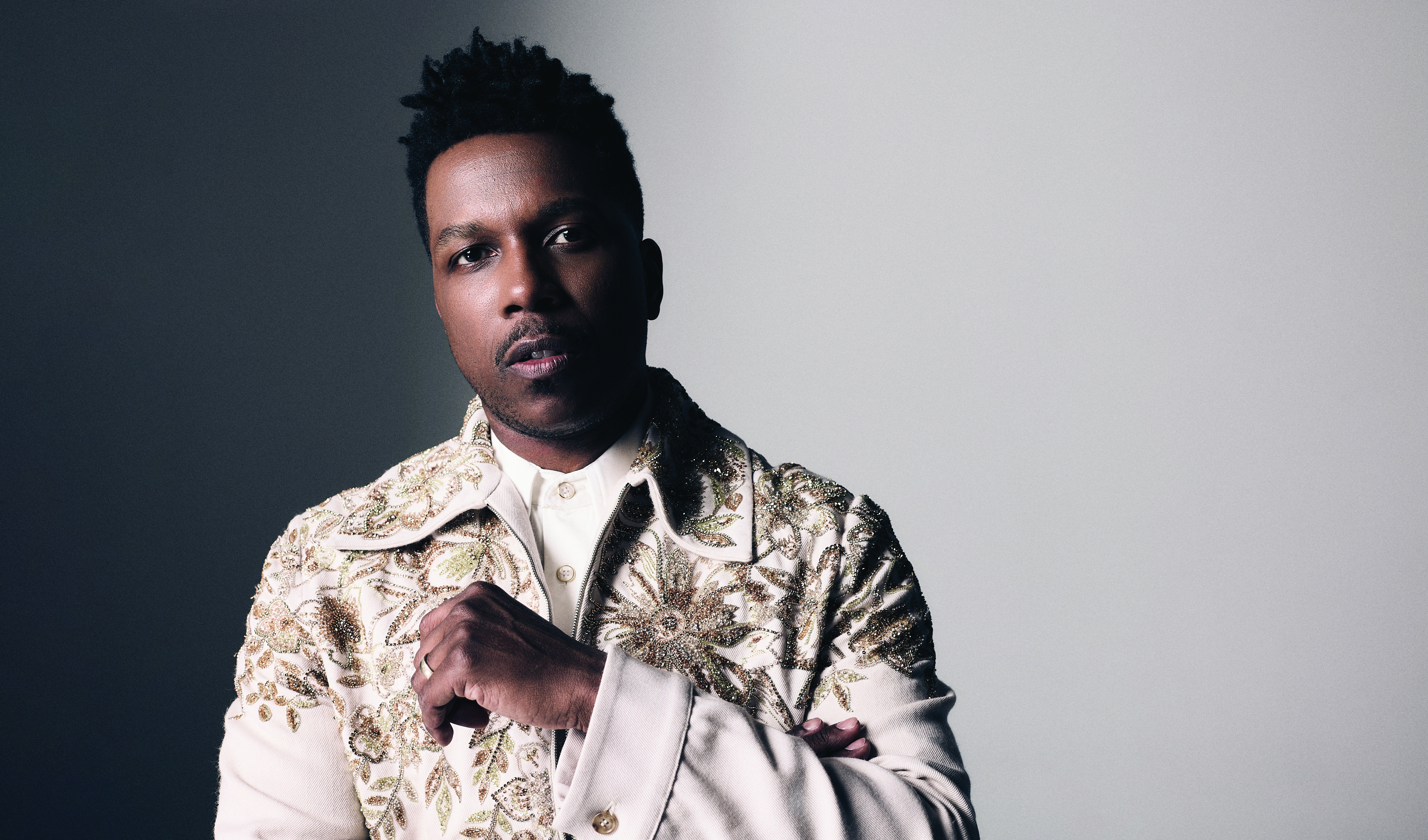 Leslie Odom, Jr. headshot