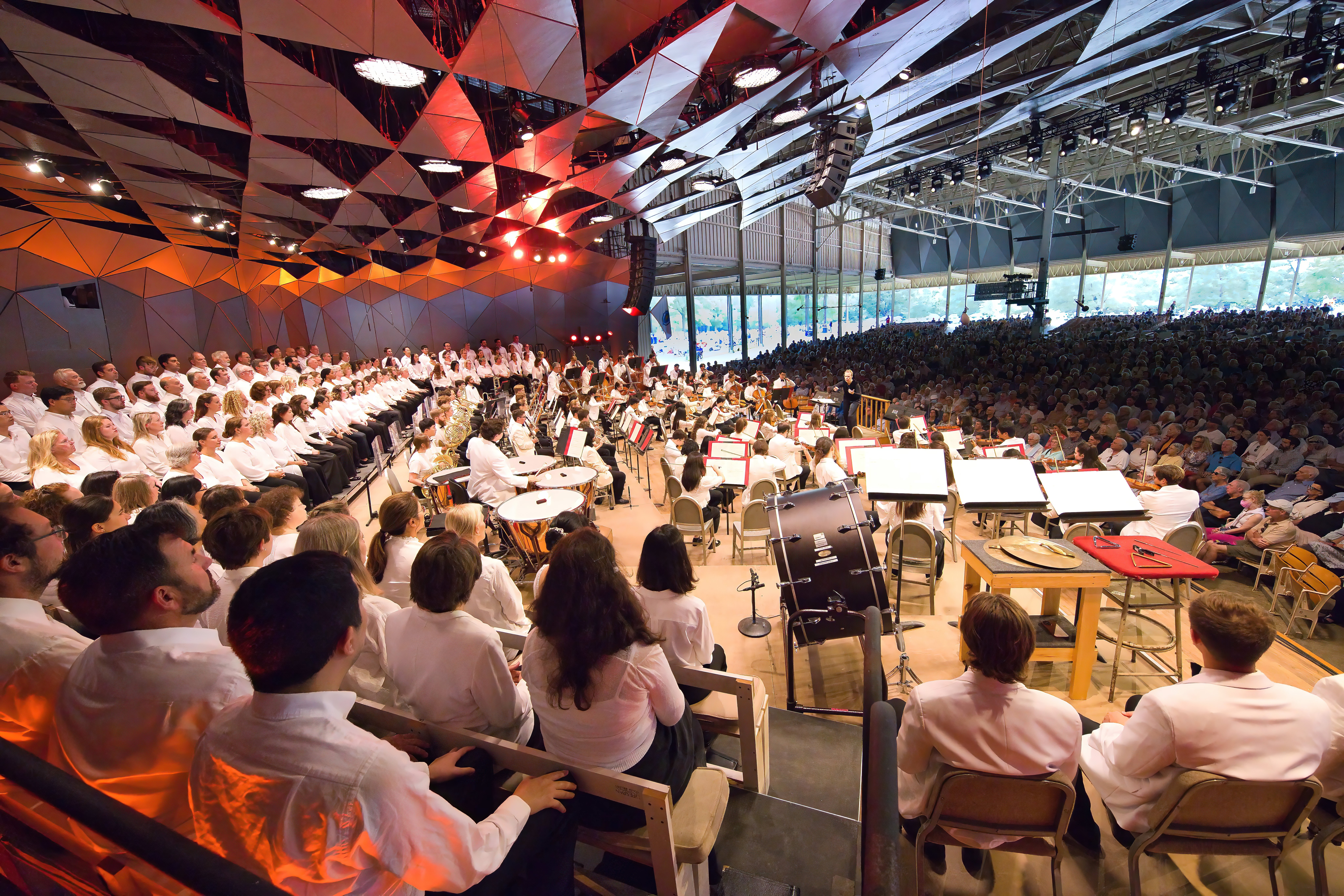 A full stage at the season ending performance of Beethoven 9 at Tanglewood