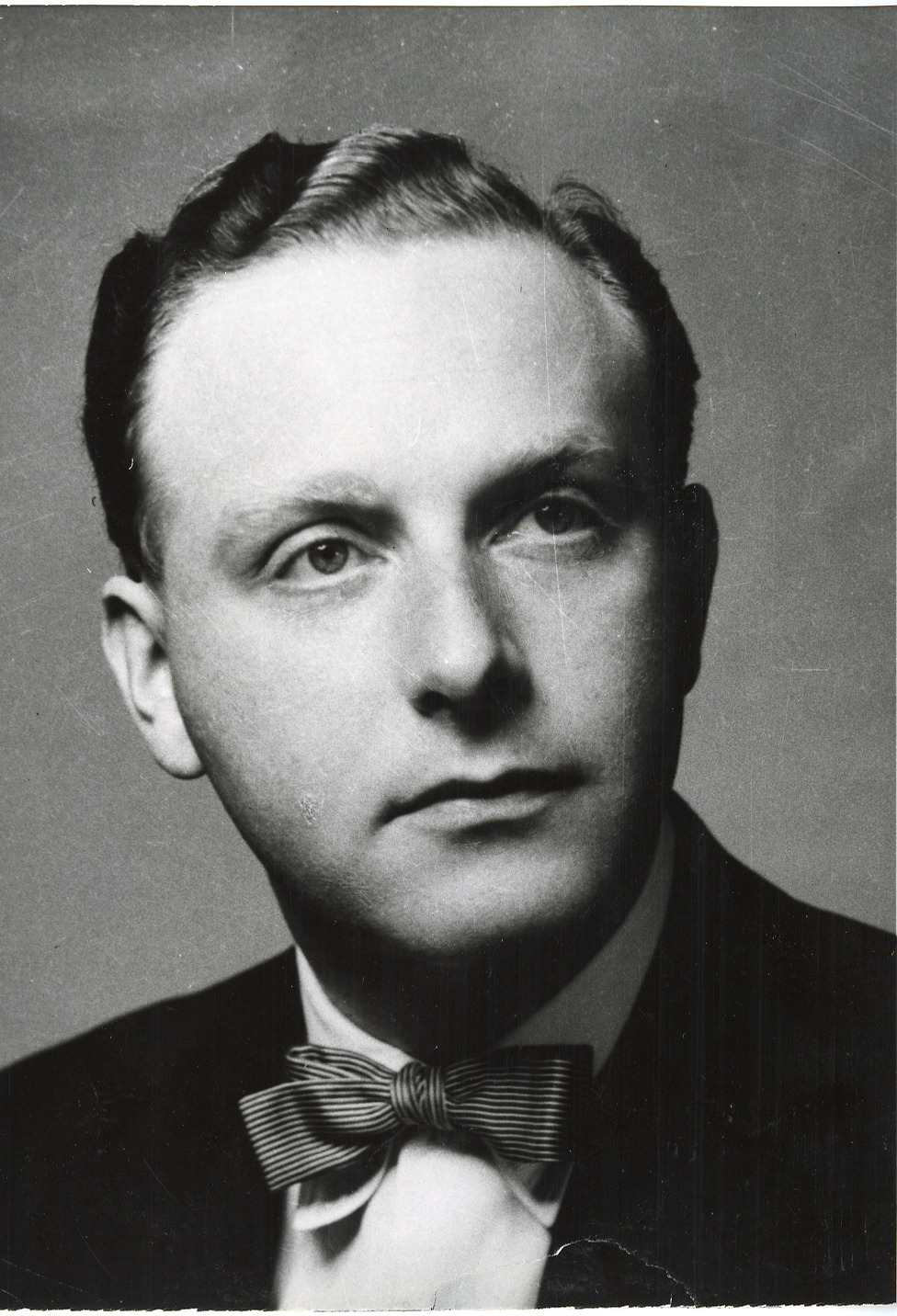 Headshot of Irving Fine
