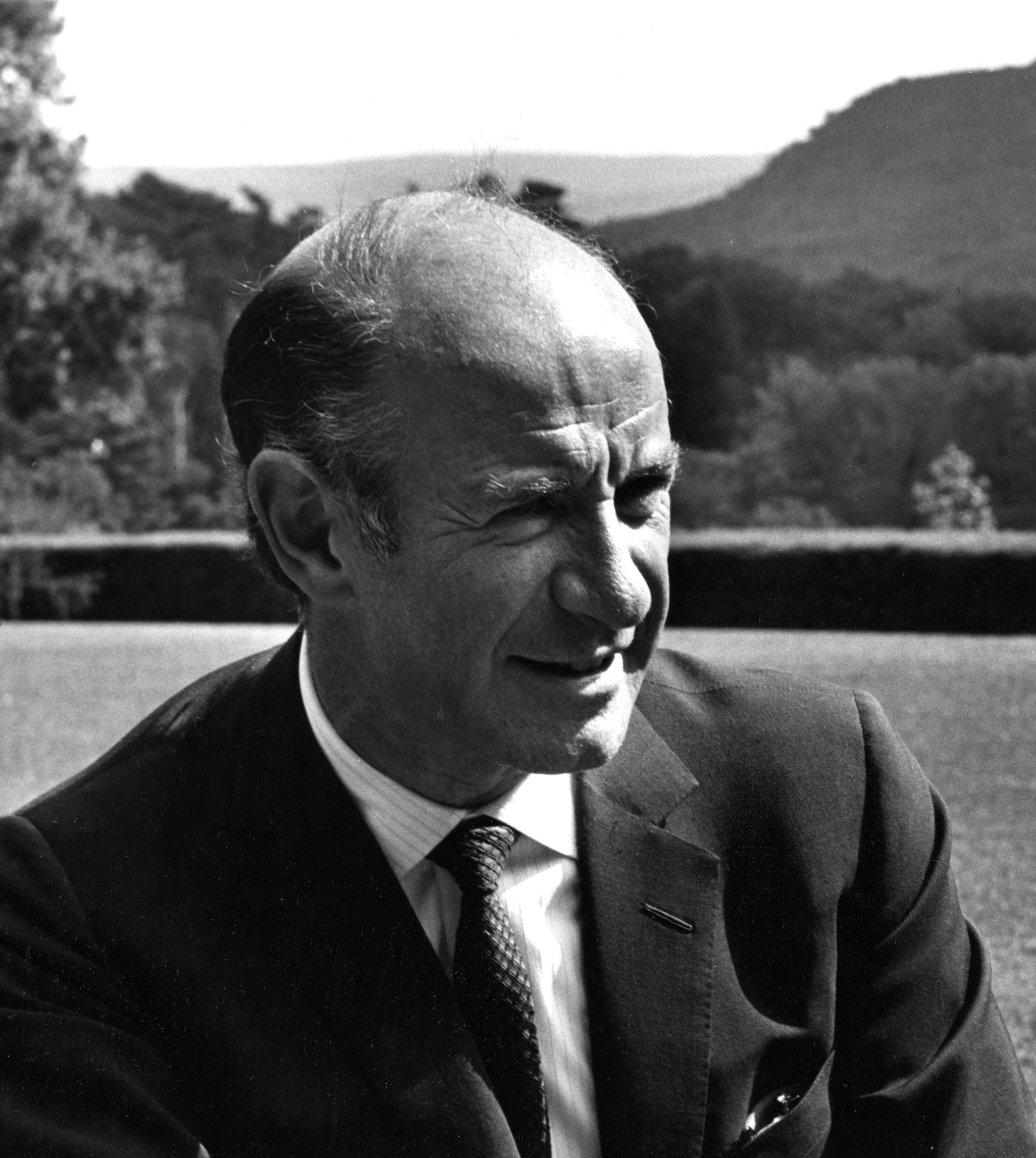 Erich Leinsdorf on the lawn at Tanglewood