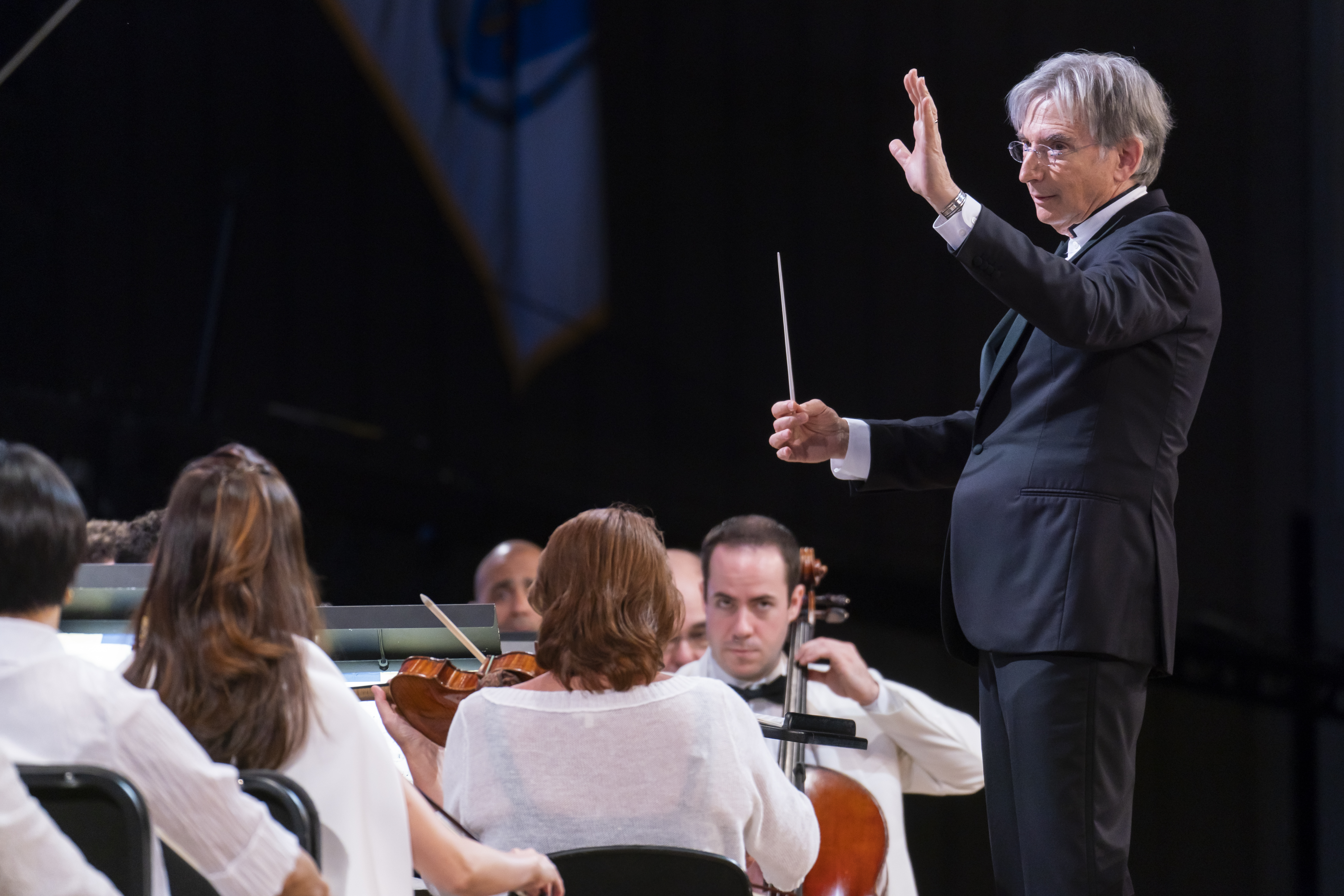 Michael Tilson Thomas conducts the BSO at the Bernstein Centennial Celebration at Tanglewood