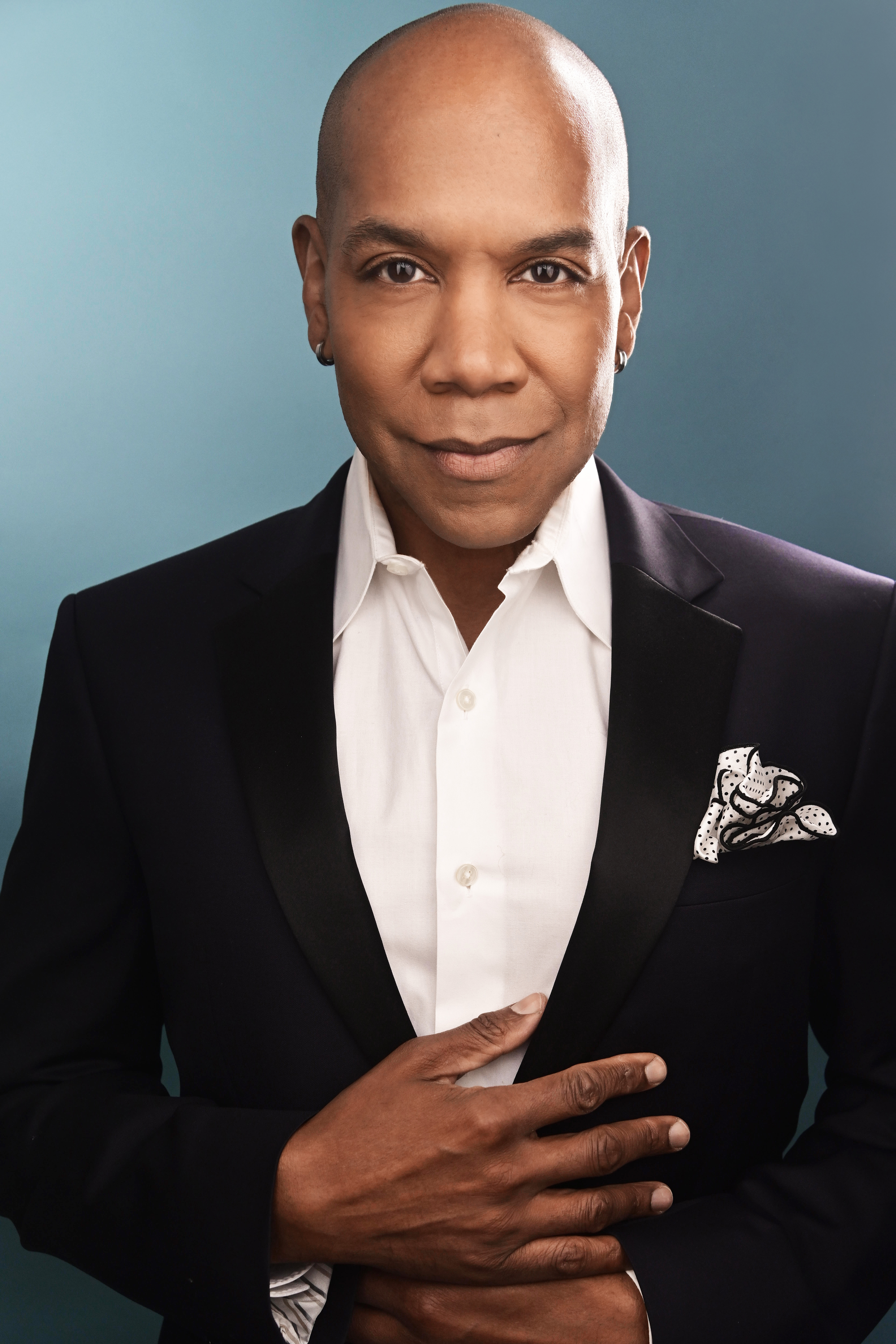 Darius de Haas headshot