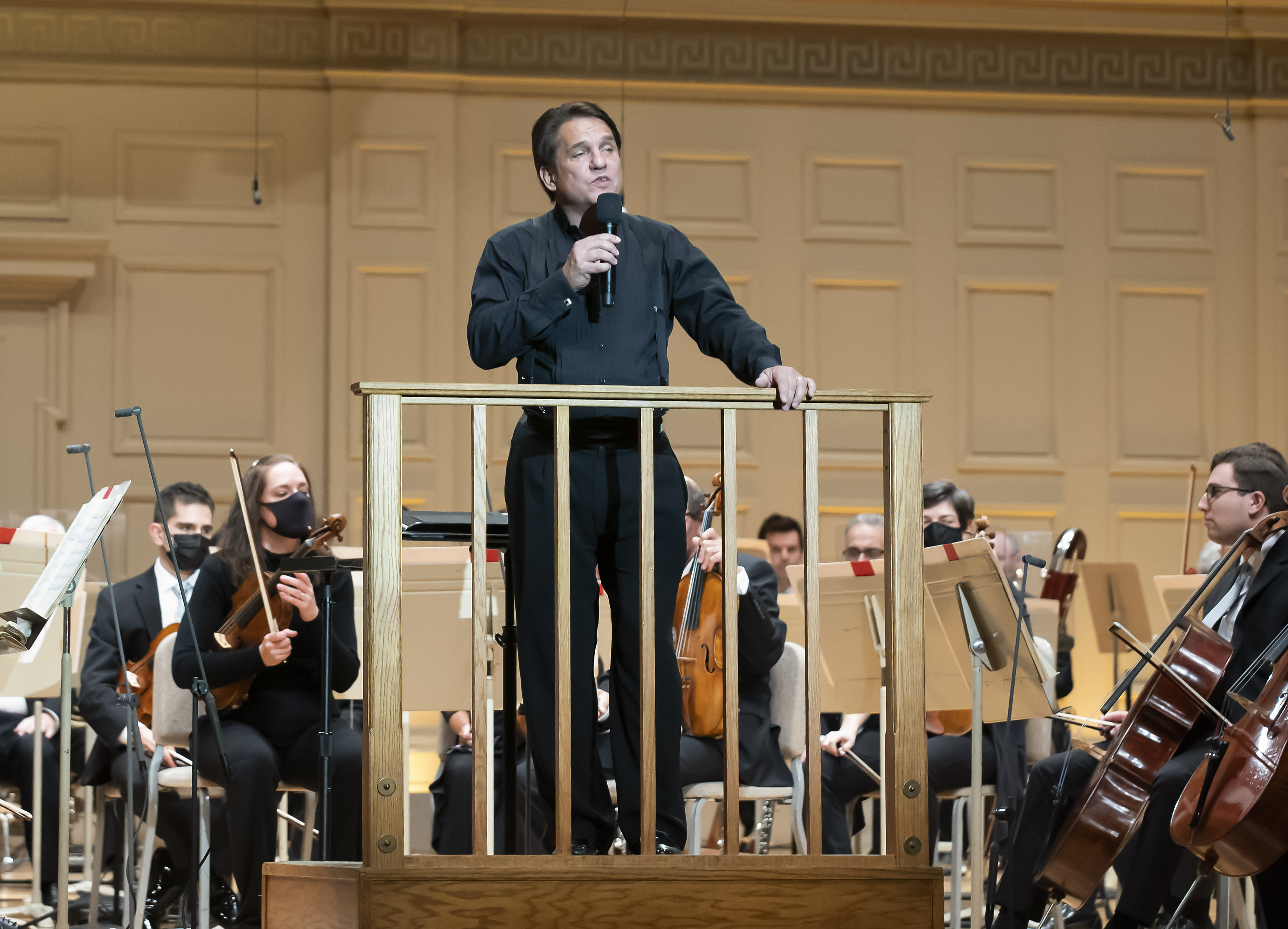Keith Lockhart Addresses the Audience