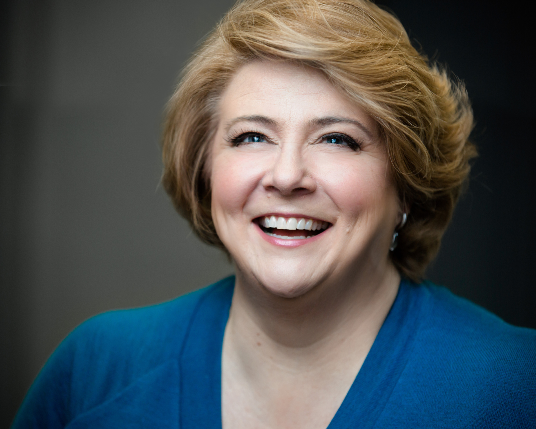 Elizabeth Bishop headshot