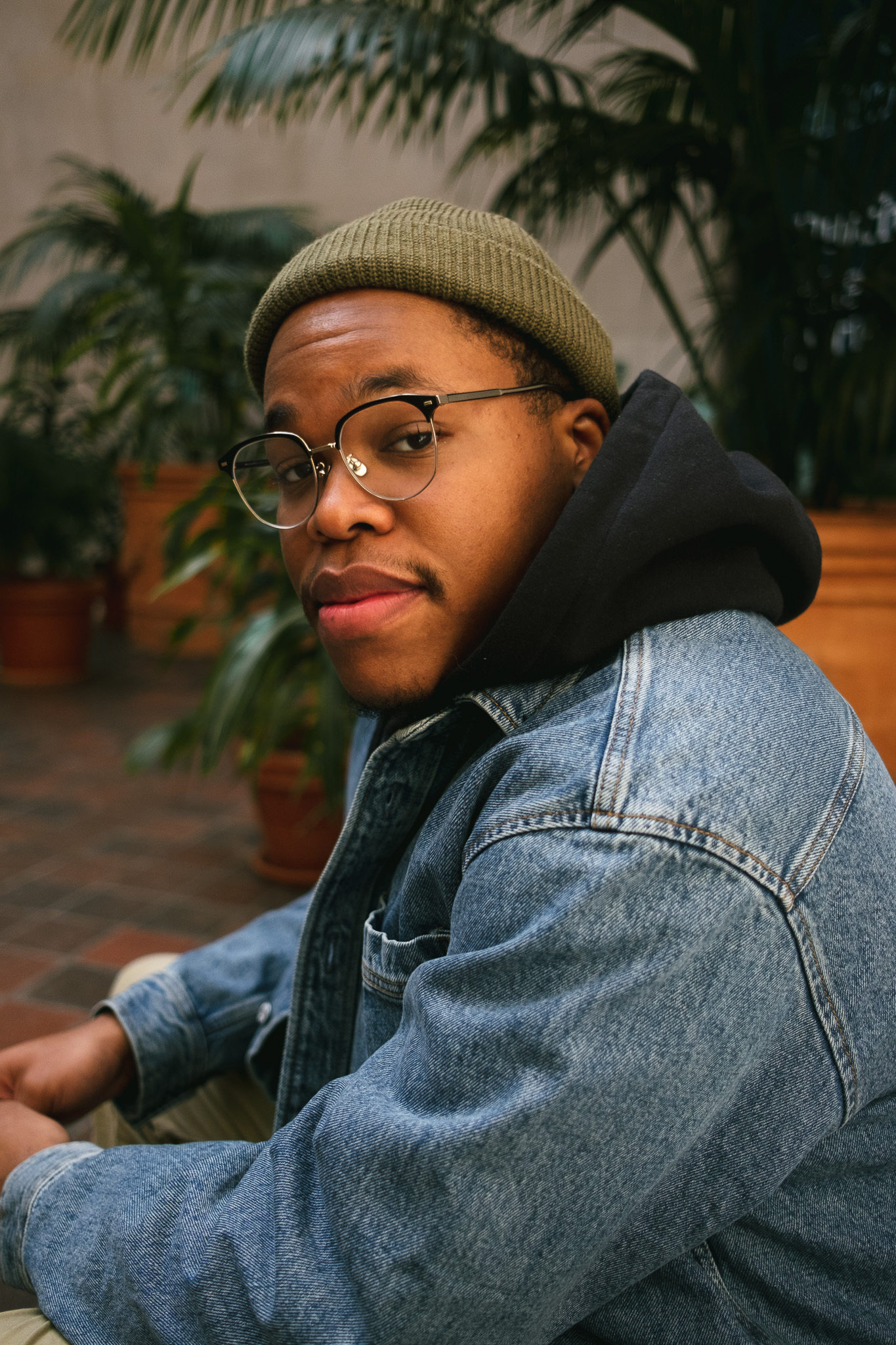 Isaiah J Thompson headshot