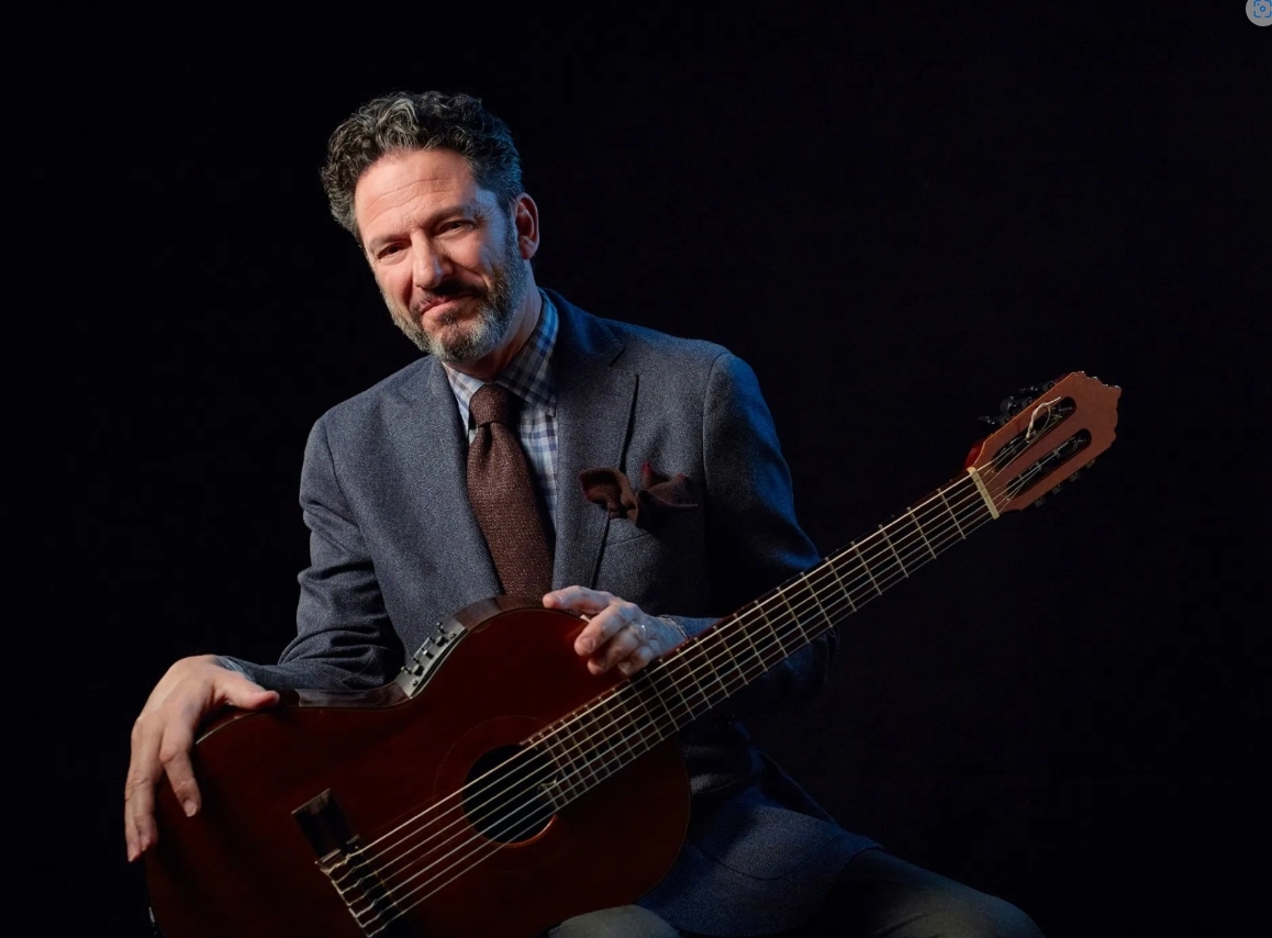 John Pizzarelli headshot