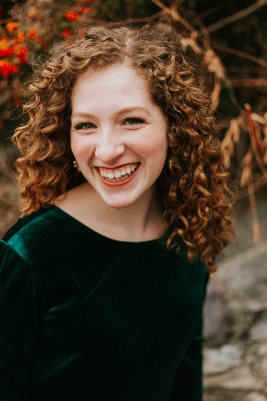 Josie Larsen headshot