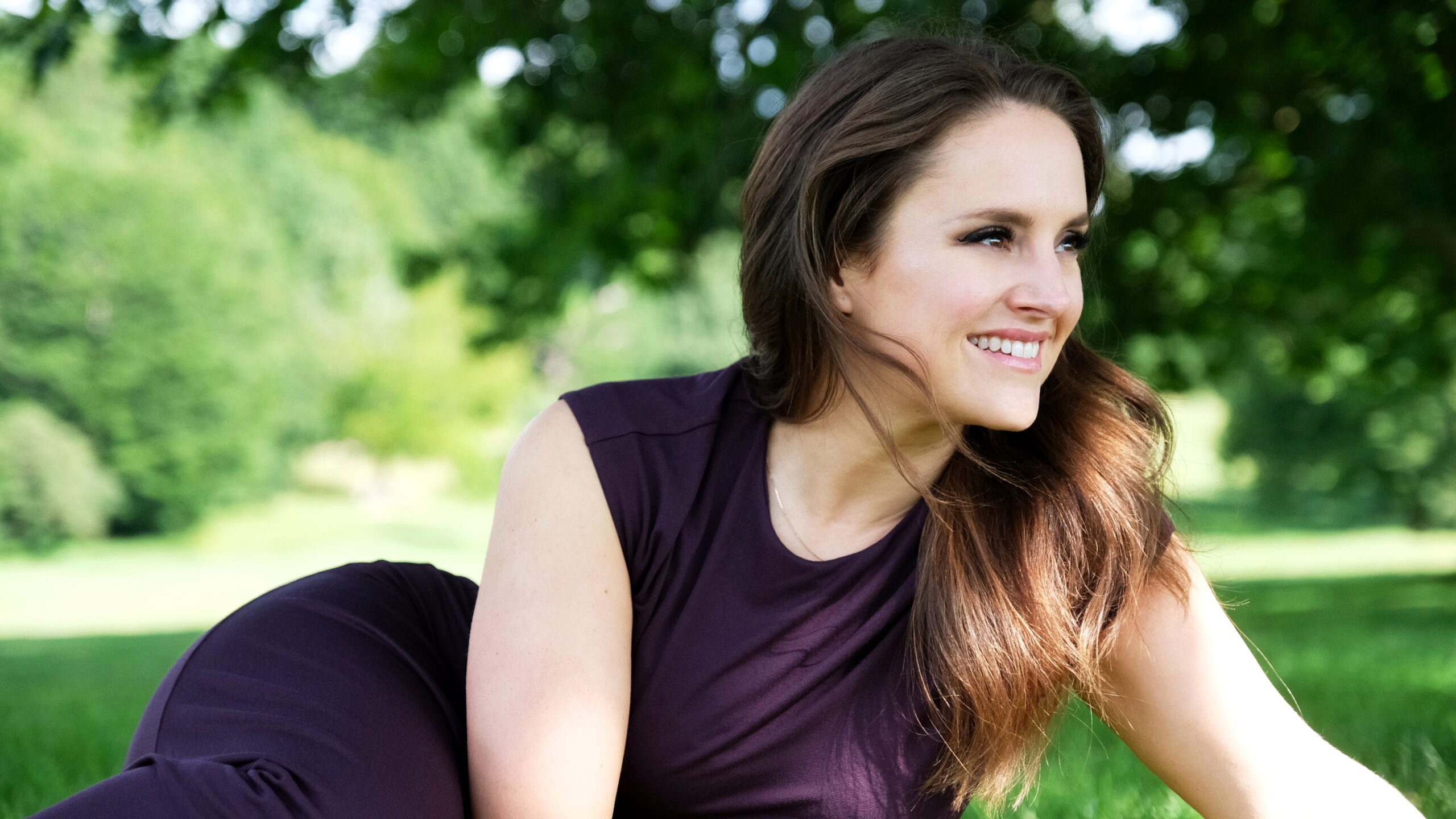 Louise Alder headshot