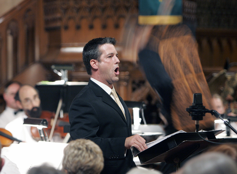 Matthew DiBattista singing