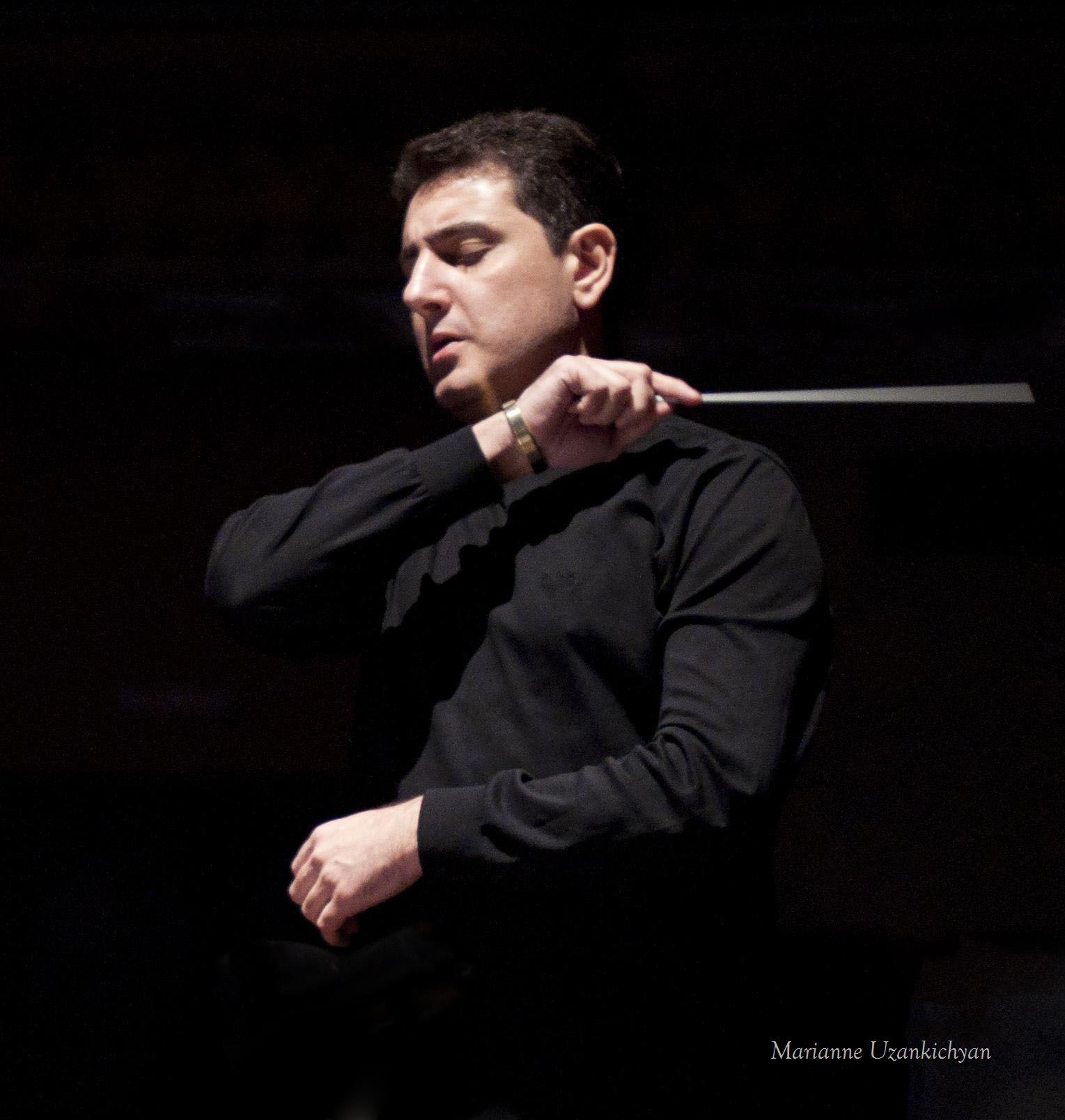 Eduard Topchjan conducting