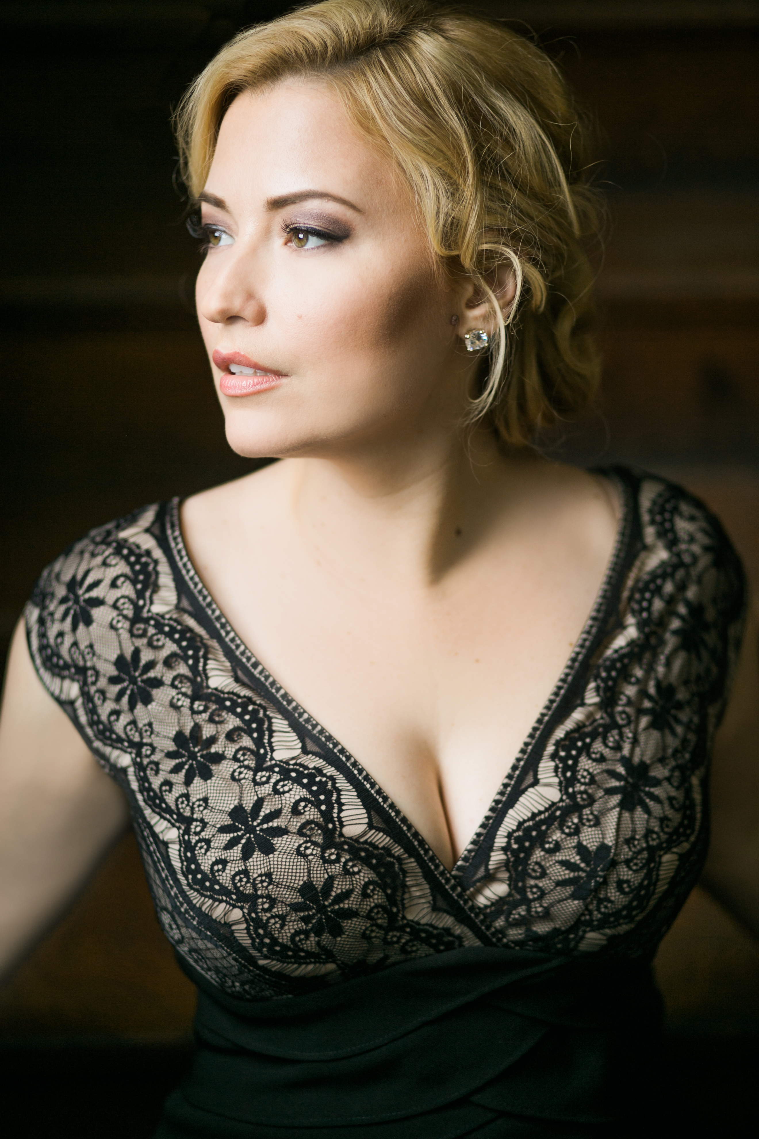 Renée Tatum  looking left