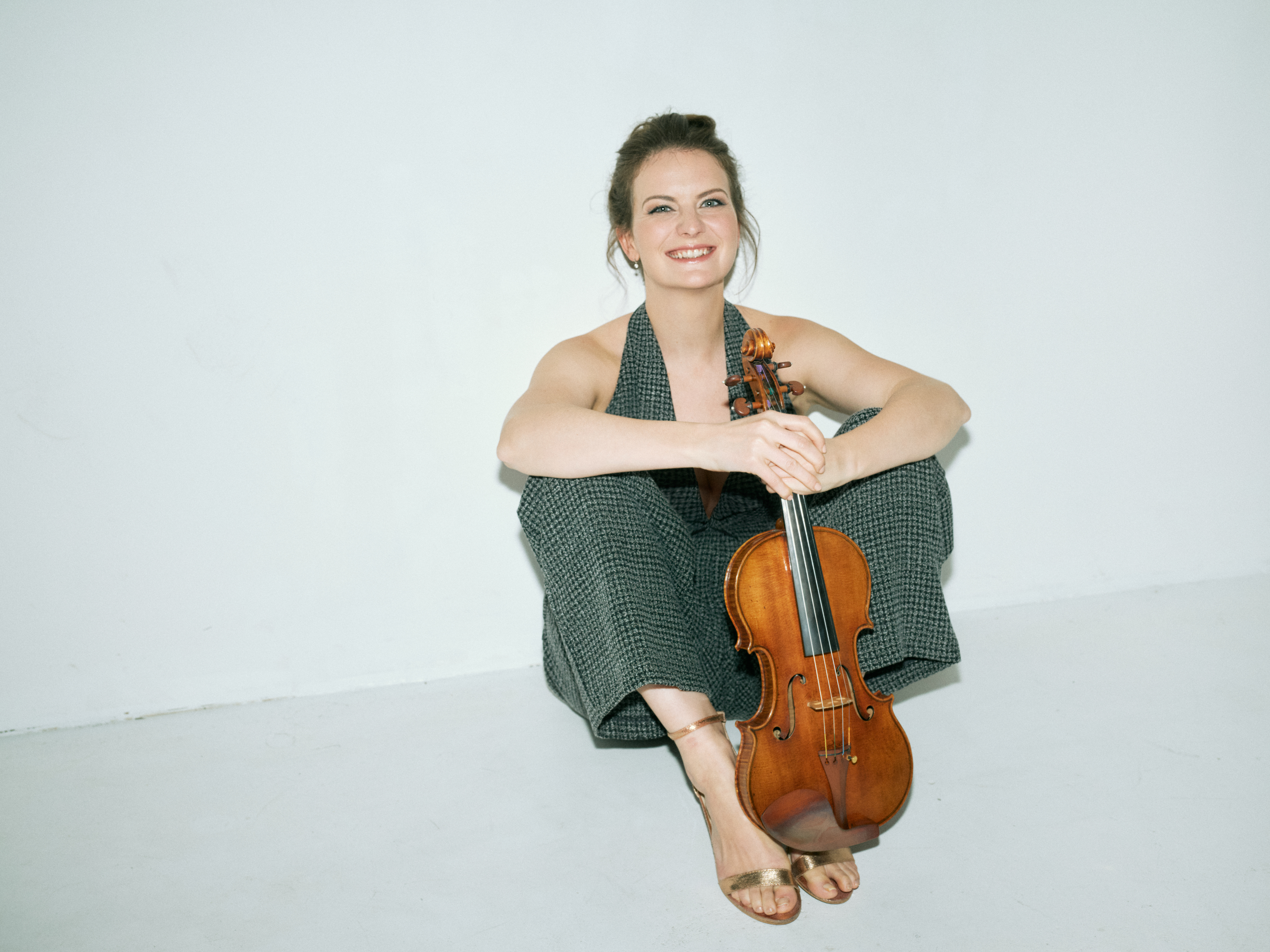 Veronika Eberle 2024 headshot