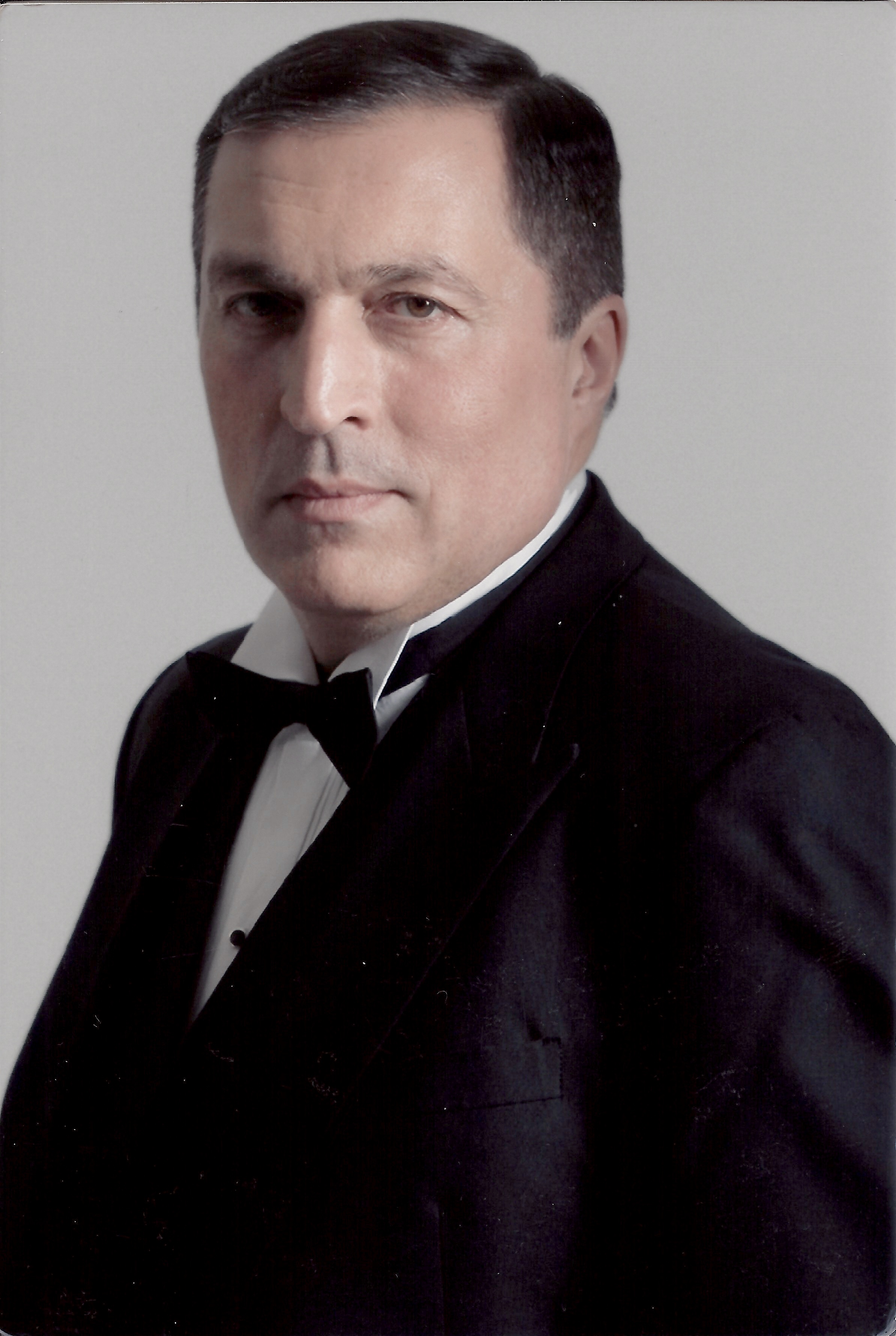 a headshot of Paata Burchuladze