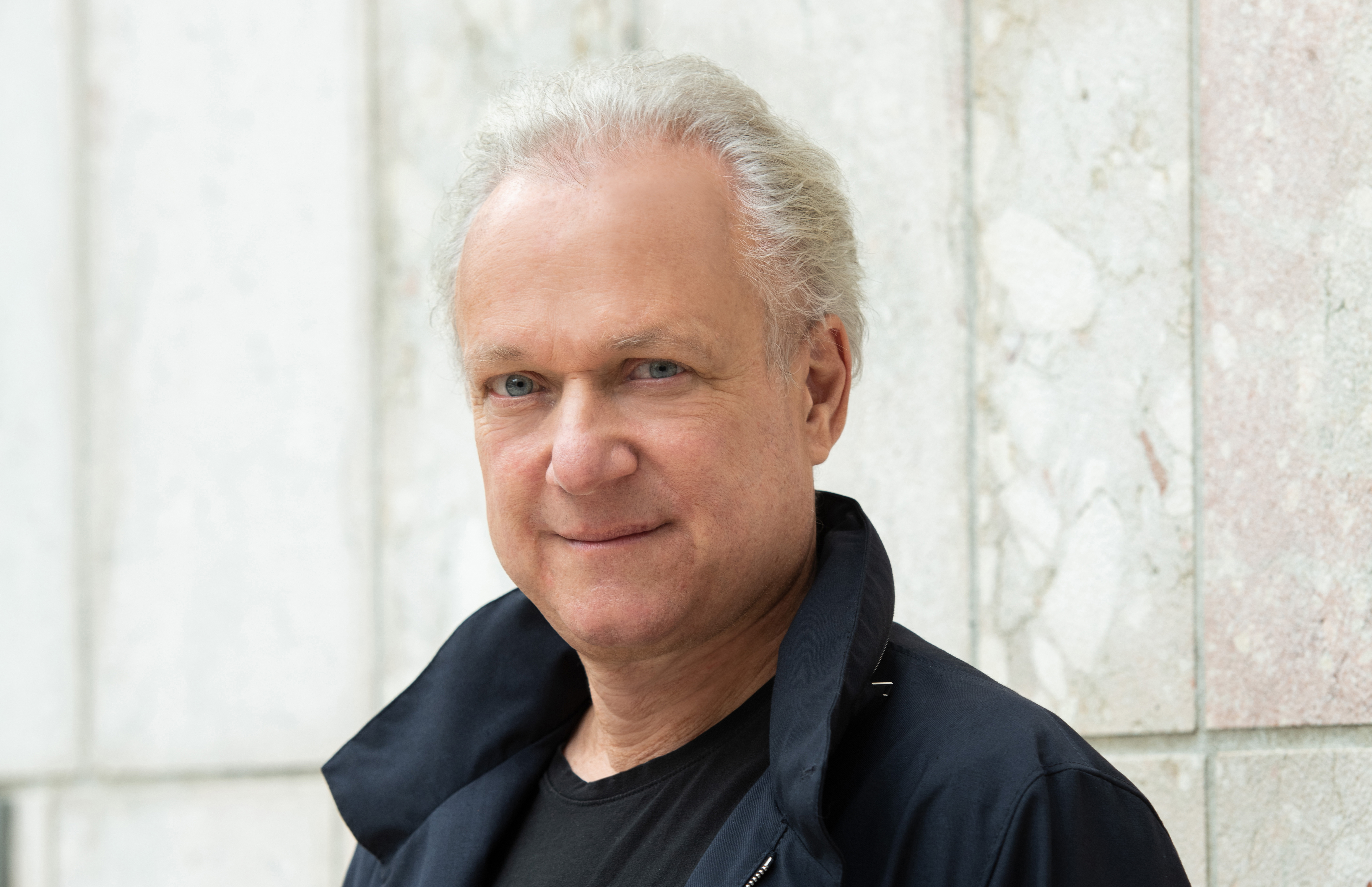 Johannes Martin Kränzle looking directly at the camera