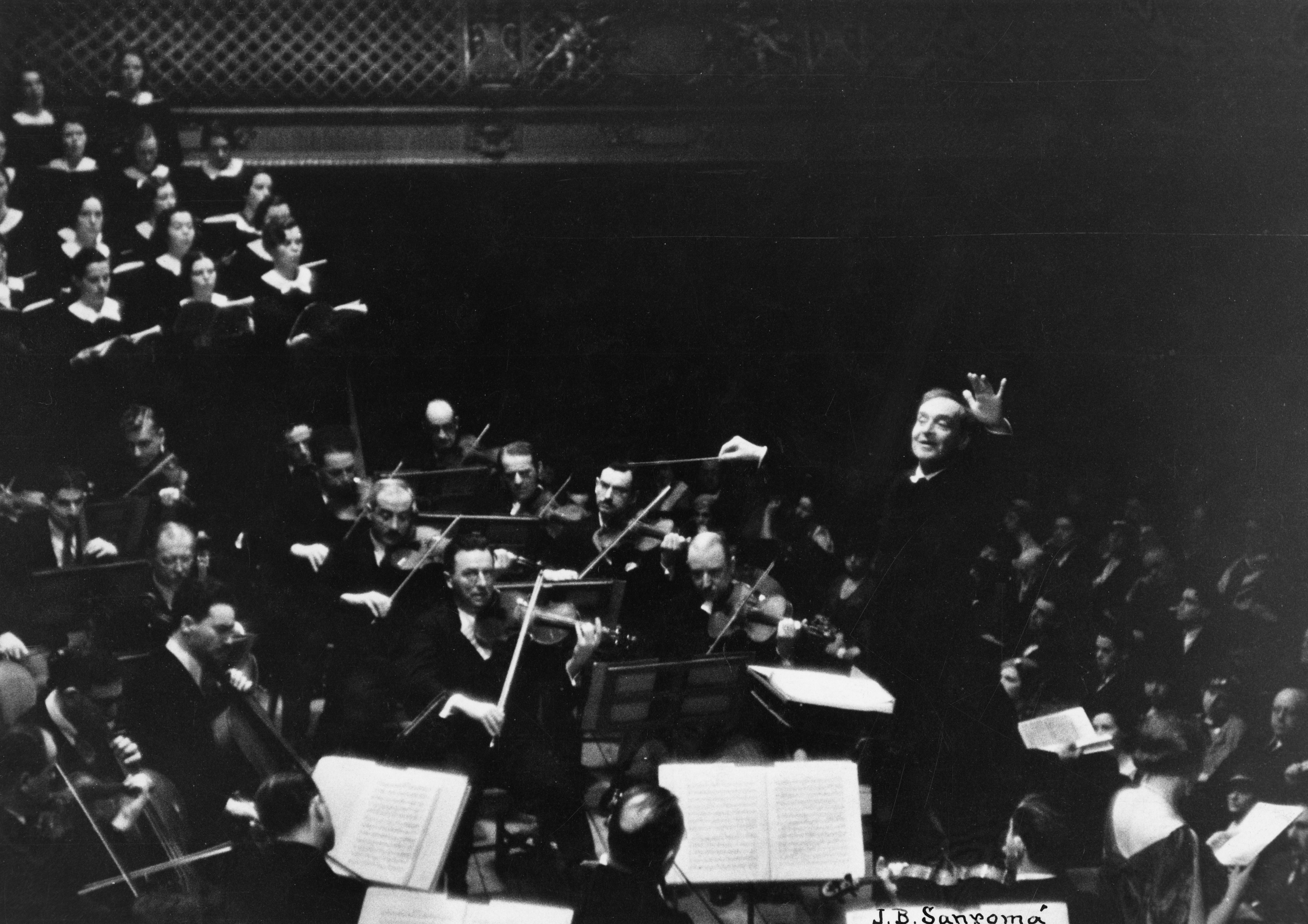 Serge Koussevitzky conducts the BSO and the Radcliffe Choral Society at Symphony Hall