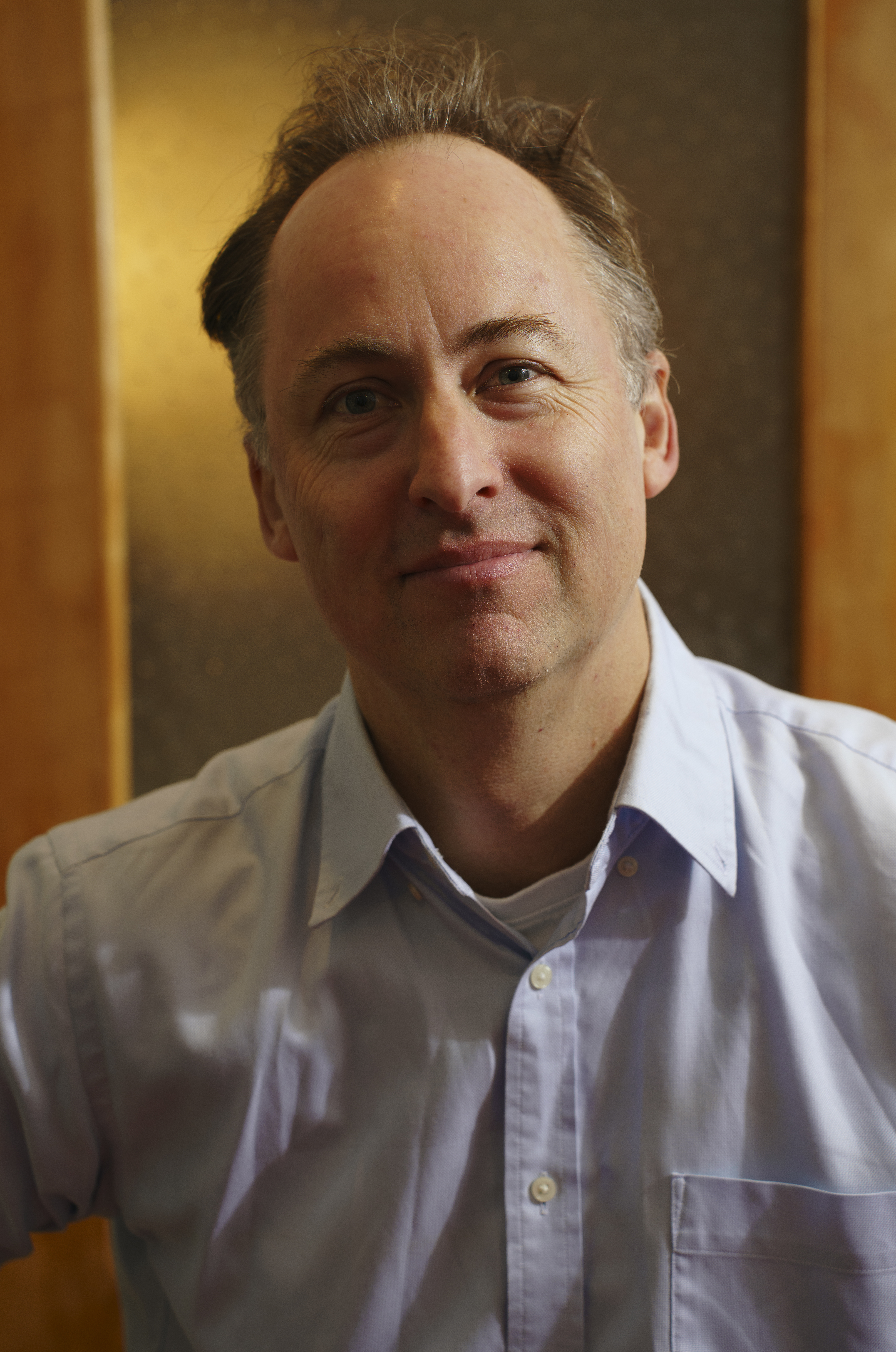 Sebastian Smee headshot