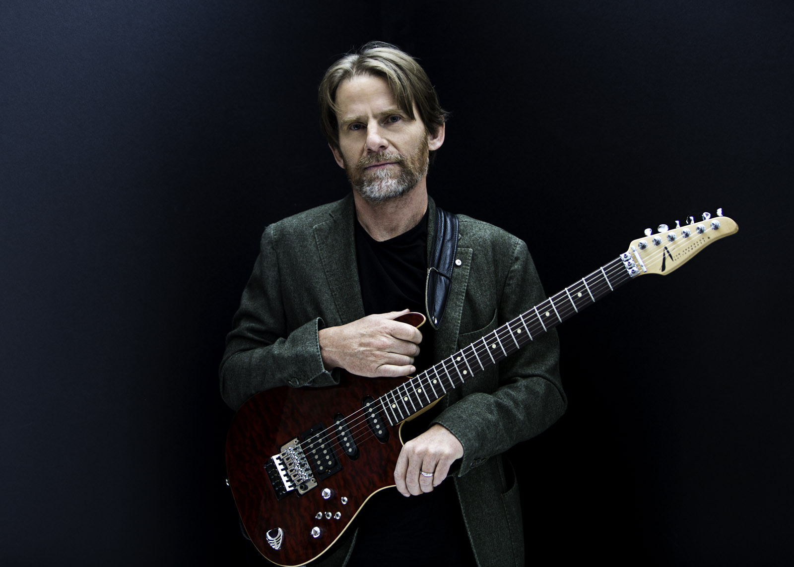 Steven Mackey headshot