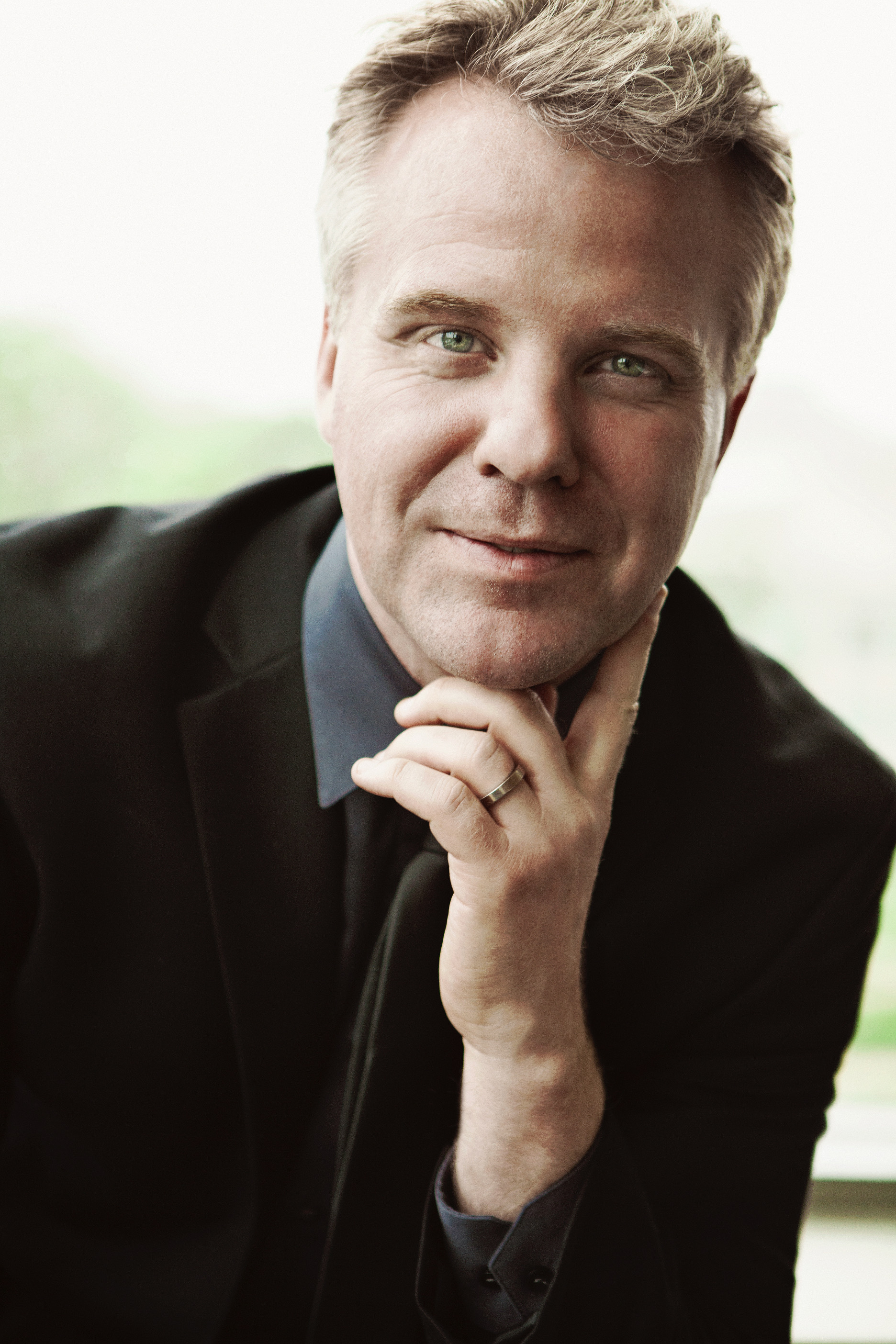 Sibbi Bernhardsson with his head resting on one of his hands