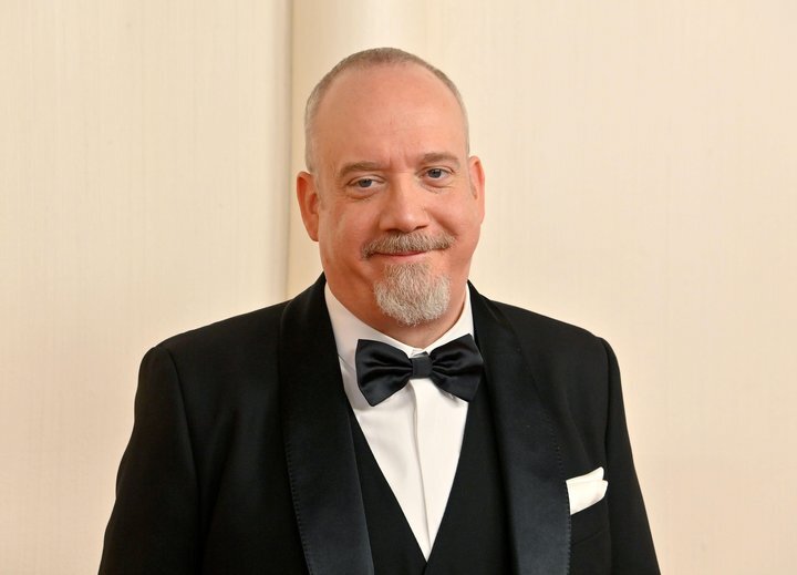 Paul Giamatti headshot