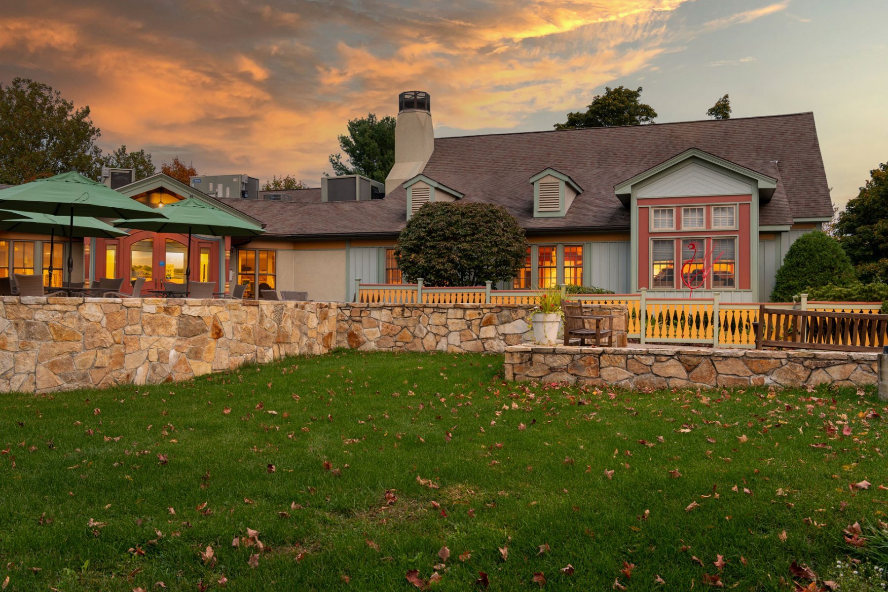 Scandinavian Living Center